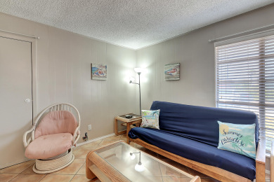 Lake House Cozy and spacious bungalow!, , on Gulf of Mexico - Port Aransas in Texas - Lakehouse Vacation Rental - Lake Home for rent on LakeHouseVacations.com