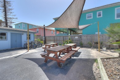 Lake House Cozy and spacious bungalow!, , on Gulf of Mexico - Port Aransas in Texas - Lakehouse Vacation Rental - Lake Home for rent on LakeHouseVacations.com