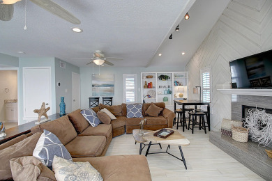 Lake House Lost Colony! Beachfront! Wow, views from within the home! Community Pool!, , on Gulf of Mexico - Port Aransas in Texas - Lakehouse Vacation Rental - Lake Home for rent on LakeHouseVacations.com