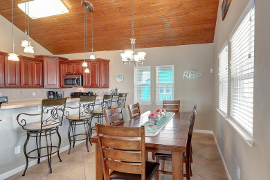 Lake House A pet friendly, spacious home. In-town location, , on Gulf of Mexico - Port Aransas in Texas - Lakehouse Vacation Rental - Lake Home for rent on LakeHouseVacations.com