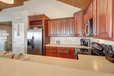 Lake House A pet friendly, spacious home. In-town location, , on Gulf of Mexico - Port Aransas in Texas - Lakehouse Vacation Rental - Lake Home for rent on LakeHouseVacations.com