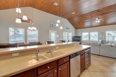 Lake House A pet friendly, spacious home. In-town location, , on Gulf of Mexico - Port Aransas in Texas - Lakehouse Vacation Rental - Lake Home for rent on LakeHouseVacations.com