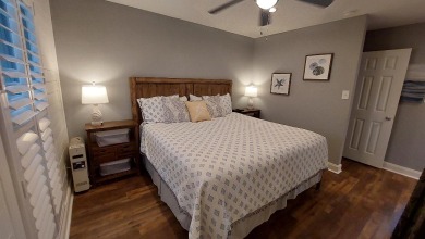 Lake House Quiet and comfortable remodeled studio with sunset views., , on Gulf of Mexico - Port Aransas in Texas - Lakehouse Vacation Rental - Lake Home for rent on LakeHouseVacations.com