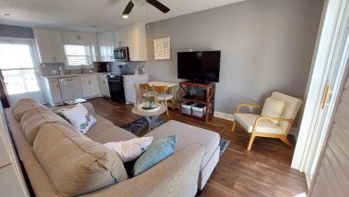 Lake House Quiet and comfortable remodeled studio with sunset views., , on Gulf of Mexico - Port Aransas in Texas - Lakehouse Vacation Rental - Lake Home for rent on LakeHouseVacations.com
