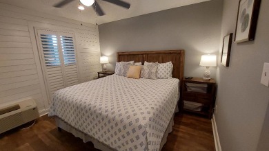 Lake House Quiet and comfortable remodeled studio with sunset views., , on Gulf of Mexico - Port Aransas in Texas - Lakehouse Vacation Rental - Lake Home for rent on LakeHouseVacations.com