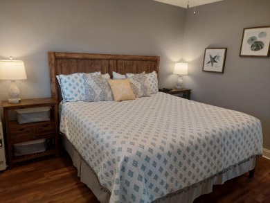 Lake House Quiet and comfortable remodeled studio with sunset views., , on Gulf of Mexico - Port Aransas in Texas - Lakehouse Vacation Rental - Lake Home for rent on LakeHouseVacations.com