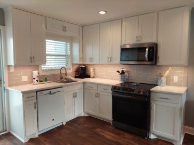 Lake House Quiet and comfortable remodeled studio with sunset views., , on Gulf of Mexico - Port Aransas in Texas - Lakehouse Vacation Rental - Lake Home for rent on LakeHouseVacations.com