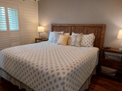 Lake House Quiet and comfortable remodeled studio with sunset views., , on Gulf of Mexico - Port Aransas in Texas - Lakehouse Vacation Rental - Lake Home for rent on LakeHouseVacations.com