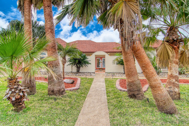 Lake House Charming home with beach access and a private pool!, , on Gulf of Mexico - Port Aransas in Texas - Lakehouse Vacation Rental - Lake Home for rent on LakeHouseVacations.com