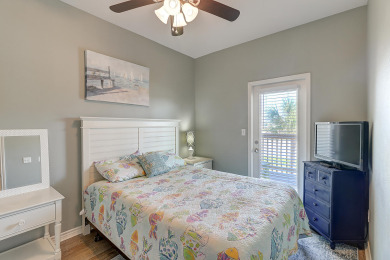 Lake House Fantastic pet friendly home only half a block to the beach!! Community Pool!, , on Gulf of Mexico - Port Aransas in Texas - Lakehouse Vacation Rental - Lake Home for rent on LakeHouseVacations.com