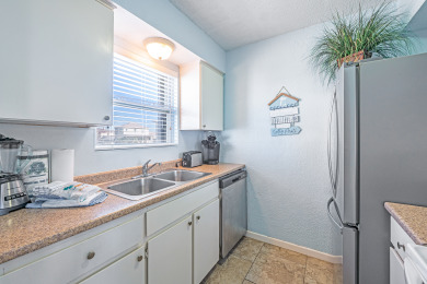 Lake House This condo provides easy access to local eateries and shopping spots., , on Gulf of Mexico - Port Aransas in Texas - Lakehouse Vacation Rental - Lake Home for rent on LakeHouseVacations.com