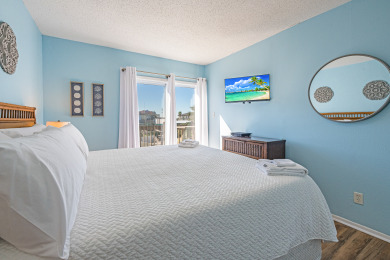 Lake House This condo provides easy access to local eateries and shopping spots., , on Gulf of Mexico - Port Aransas in Texas - Lakehouse Vacation Rental - Lake Home for rent on LakeHouseVacations.com