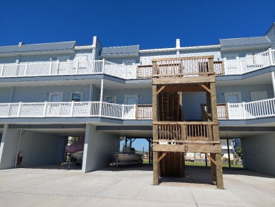 Lake House Sip your beverage on the deck watching ships pass by, , on Gulf of Mexico - Port Aransas in Texas - Lakehouse Vacation Rental - Lake Home for rent on LakeHouseVacations.com