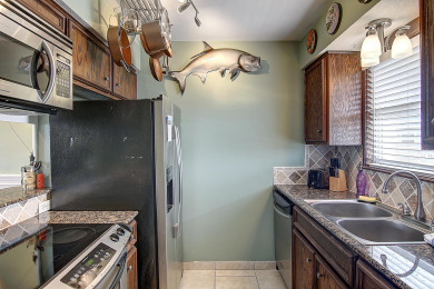 Lake House Bay Tree Condo in Old Town Port A, Sleeps 6, lighted fishing pier, pool, , on Gulf of Mexico - Port Aransas in Texas - Lakehouse Vacation Rental - Lake Home for rent on LakeHouseVacations.com