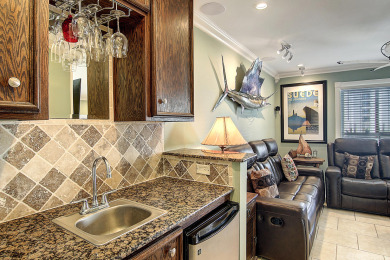 Lake House Bay Tree Condo in Old Town Port A, Sleeps 6, lighted fishing pier, pool, , on Gulf of Mexico - Port Aransas in Texas - Lakehouse Vacation Rental - Lake Home for rent on LakeHouseVacations.com