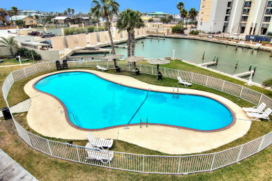 Lake House Bay Tree Condo in Old Town Port A, Sleeps 6, lighted fishing pier, pool, , on Gulf of Mexico - Port Aransas in Texas - Lakehouse Vacation Rental - Lake Home for rent on LakeHouseVacations.com