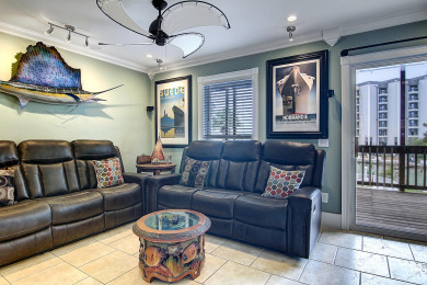 Lake House Bay Tree Condo in Old Town Port A, Sleeps 6, lighted fishing pier, pool, , on Gulf of Mexico - Port Aransas in Texas - Lakehouse Vacation Rental - Lake Home for rent on LakeHouseVacations.com