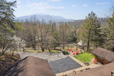 Lake House Wow! Historic Charm Meets Family Fun at Buckhorn Lodge in Gatlinburg!, , on West Prong Little Pigeon River - Gatlinburg in Tennessee - Lakehouse Vacation Rental - Lake Home for rent on LakeHouseVacations.com