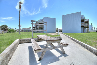 Lake House Romantic Port A getaway! Great view from the deck!, , on Gulf of Mexico - Port Aransas in Texas - Lakehouse Vacation Rental - Lake Home for rent on LakeHouseVacations.com