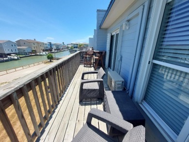 Lake House Drink your morning coffee on the deck watching the ships pass by., , on Gulf of Mexico - Port Aransas in Texas - Lakehouse Vacation Rental - Lake Home for rent on LakeHouseVacations.com