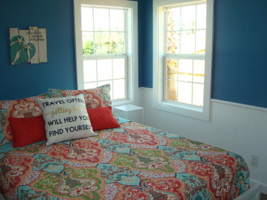 Lake House Cozy Seaside cottage near restaurants, shops & the beach!, , on Gulf of Mexico - Port Aransas in Texas - Lakehouse Vacation Rental - Lake Home for rent on LakeHouseVacations.com