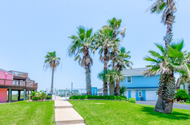 Lake House Fantastic home! Beach access and a refreshing community pool!, , on Gulf of Mexico - Port Aransas in Texas - Lakehouse Vacation Rental - Lake Home for rent on LakeHouseVacations.com