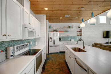 Lake House Lovely home in FABULOUS Village Walk, In-town Gated Community, 2 heated pools, , on Gulf of Mexico - Port Aransas in Texas - Lakehouse Vacation Rental - Lake Home for rent on LakeHouseVacations.com