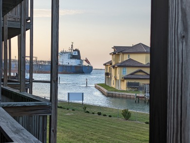Lake House Dolphin DecksAmazing Water & Sunrise Views! Private Pier! Walk to beachtown, , on Gulf of Mexico - Port Aransas in Texas - Lakehouse Vacation Rental - Lake Home for rent on LakeHouseVacations.com