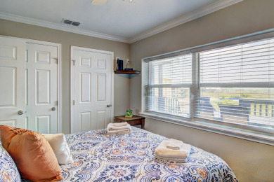 Lake House Adorable condo at beachfront Sea Isle Village!, , on Gulf of Mexico - Port Aransas in Texas - Lakehouse Vacation Rental - Lake Home for rent on LakeHouseVacations.com