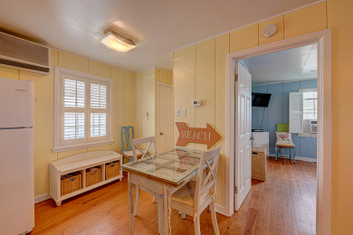 Lake House Adorable cottage in the heart of town! , , on Gulf of Mexico - Port Aransas in Texas - Lakehouse Vacation Rental - Lake Home for rent on LakeHouseVacations.com