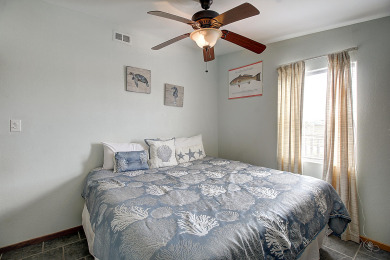 Lake House Awesome home right next to the city pool with plenty of boat parking. , , on Gulf of Mexico - Port Aransas in Texas - Lakehouse Vacation Rental - Lake Home for rent on LakeHouseVacations.com