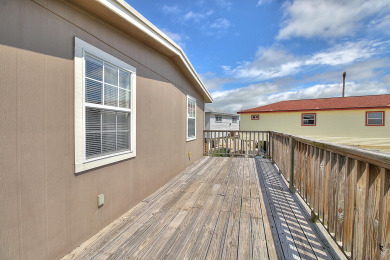 Lake House Awesome home right next to the city pool with plenty of boat parking. , , on Gulf of Mexico - Port Aransas in Texas - Lakehouse Vacation Rental - Lake Home for rent on LakeHouseVacations.com