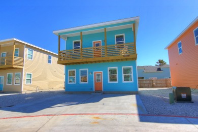 Lake House Fabulous home! Walk to the beach! Palapa! Community Pool! In town!, , on Gulf of Mexico - Port Aransas in Texas - Lakehouse Vacation Rental - Lake Home for rent on LakeHouseVacations.com
