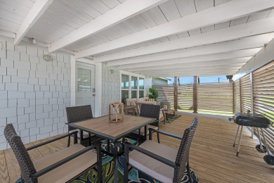 Lake House Charming cottage! Short golf car ride to the beach! Pet friendly!, , on Gulf of Mexico - Port Aransas in Texas - Lakehouse Vacation Rental - Lake Home for rent on LakeHouseVacations.com