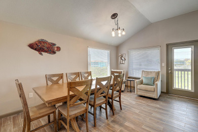 Lake House Beachfront Community! Short wall to the beach!, , on Gulf of Mexico - Port Aransas in Texas - Lakehouse Vacation Rental - Lake Home for rent on LakeHouseVacations.com
