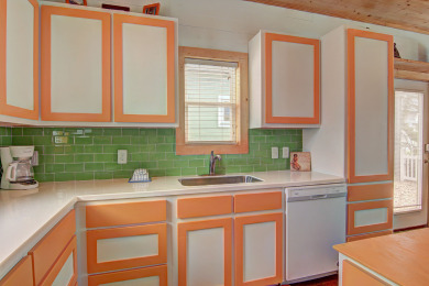 Lake House Coastal Community, pool, sleeps 10!, , on Gulf of Mexico - Port Aransas in Texas - Lakehouse Vacation Rental - Lake Home for rent on LakeHouseVacations.com