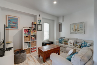 Lake House Fabulous pet friendly beachfront home! Community pool and lush landscape!, , on Gulf of Mexico - Port Aransas in Texas - Lakehouse Vacation Rental - Lake Home for rent on LakeHouseVacations.com