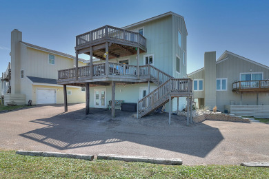 Lake House Fabulous pet friendly beachfront home! Community pool and lush landscape!, , on Gulf of Mexico - Port Aransas in Texas - Lakehouse Vacation Rental - Lake Home for rent on LakeHouseVacations.com