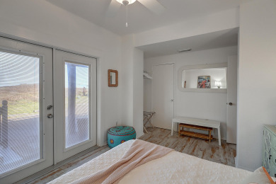 Lake House Fabulous pet friendly beachfront home! Community pool and lush landscape!, , on Gulf of Mexico - Port Aransas in Texas - Lakehouse Vacation Rental - Lake Home for rent on LakeHouseVacations.com