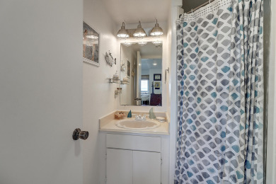 Lake House Fabulous pet friendly beachfront home! Community pool and lush landscape!, , on Gulf of Mexico - Port Aransas in Texas - Lakehouse Vacation Rental - Lake Home for rent on LakeHouseVacations.com
