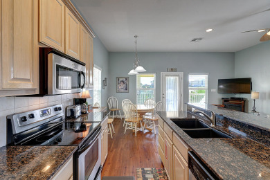 Lake House Adorable Cozy Cottage Close to the Beach, Community pool, , on Gulf of Mexico - Port Aransas in Texas - Lakehouse Vacation Rental - Lake Home for rent on LakeHouseVacations.com