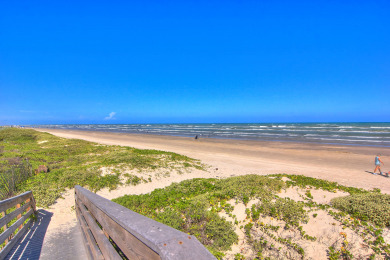 Lake House Walk to the beach, relaxing outdoor spaces, Community pool!, , on Gulf of Mexico - Port Aransas in Texas - Lakehouse Vacation Rental - Lake Home for rent on LakeHouseVacations.com