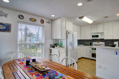 Lake House Walk to the beach, relaxing outdoor spaces, Community pool!, , on Gulf of Mexico - Port Aransas in Texas - Lakehouse Vacation Rental - Lake Home for rent on LakeHouseVacations.com