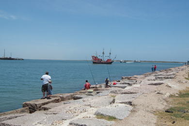 Lake House Walk to the beach, relaxing outdoor spaces, Community pool!, , on Gulf of Mexico - Port Aransas in Texas - Lakehouse Vacation Rental - Lake Home for rent on LakeHouseVacations.com
