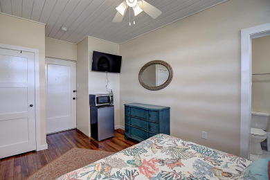 Lake House Super cozy condo. Beach Access! Heated Community Pool!, , on Gulf of Mexico - Port Aransas in Texas - Lakehouse Vacation Rental - Lake Home for rent on LakeHouseVacations.com