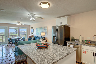 Lake House Fabulous views, you won't want to miss out on this one! , , on Gulf of Mexico - Port Aransas in Texas - Lakehouse Vacation Rental - Lake Home for rent on LakeHouseVacations.com