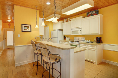 Lake House Sunny Retreat, 2 Heated Pools, Gated Subdivision! Close to the Beach!, , on Gulf of Mexico - Port Aransas in Texas - Lakehouse Vacation Rental - Lake Home for rent on LakeHouseVacations.com