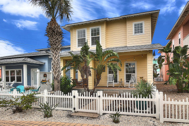 Lake House Sunny Retreat, 2 Heated Pools, Gated Subdivision! Close to the Beach!, , on Gulf of Mexico - Port Aransas in Texas - Lakehouse Vacation Rental - Lake Home for rent on LakeHouseVacations.com