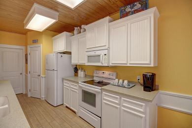 Lake House Sunny Retreat, 2 Heated Pools, Gated Subdivision! Close to the Beach!, , on Gulf of Mexico - Port Aransas in Texas - Lakehouse Vacation Rental - Lake Home for rent on LakeHouseVacations.com