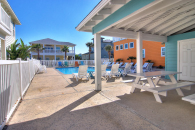 Lake House Sunny Retreat, 2 Heated Pools, Gated Subdivision! Close to the Beach!, , on Gulf of Mexico - Port Aransas in Texas - Lakehouse Vacation Rental - Lake Home for rent on LakeHouseVacations.com